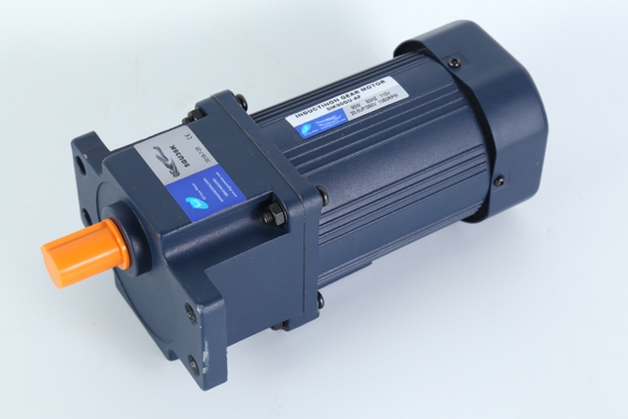 Małe i Średnie Napędy